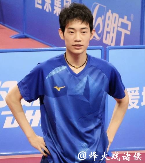 乒乓球亚洲杯：陈俊菘3-2苦战险胜 向鹏3-1逆转